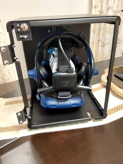 HTC Vive Focus 3 Standalone VR Headset 90Hz w/ Controllers, Case, Adapter
