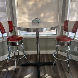 Custom Dinette Set