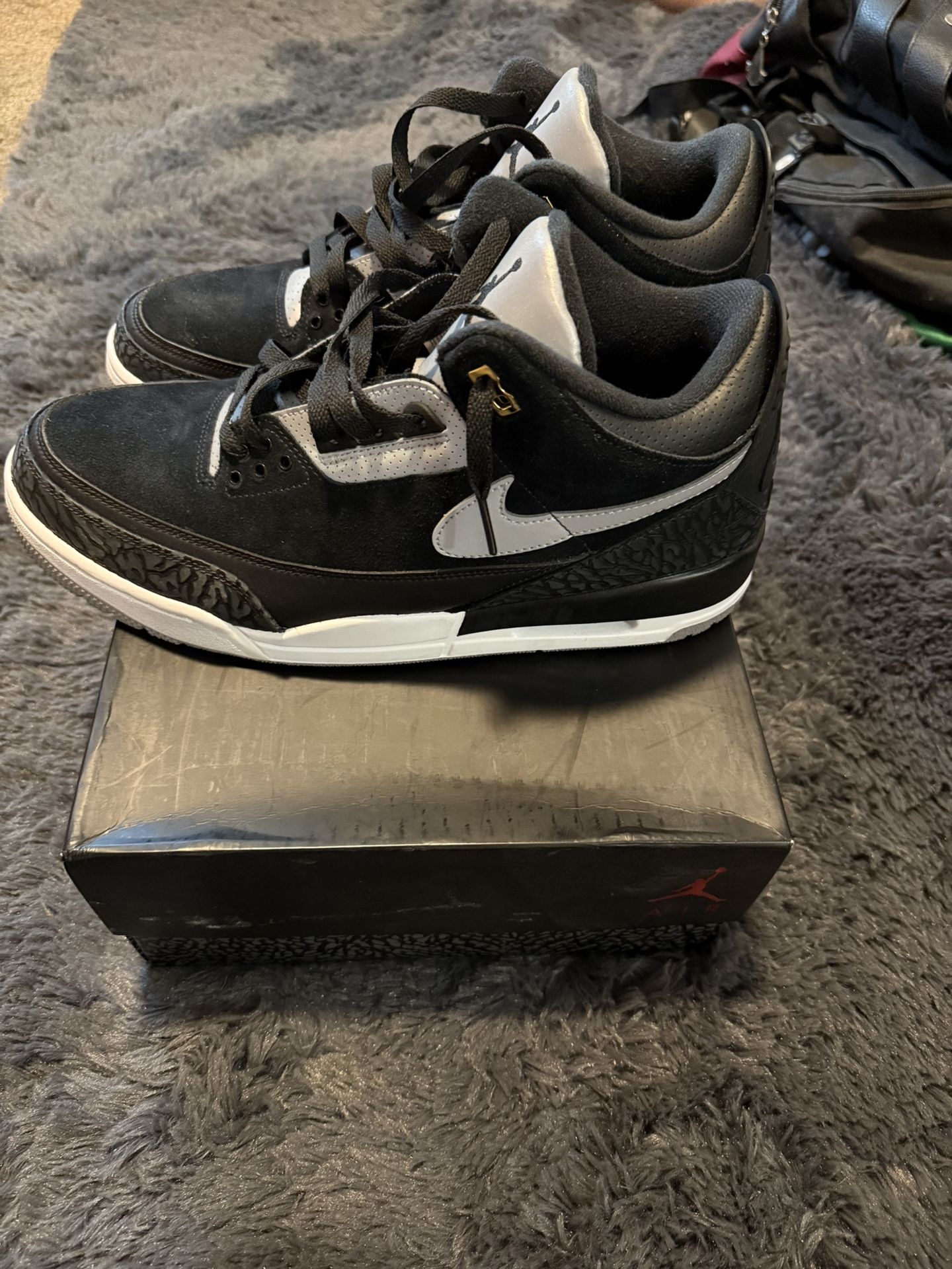 AIR JORDAN 3 RETRO BLACK/CEMENT GREY Size 12
