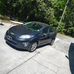 2011 Ford Fiesta SEL
