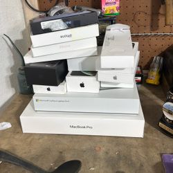 Lots Of Original Apple Boxes 