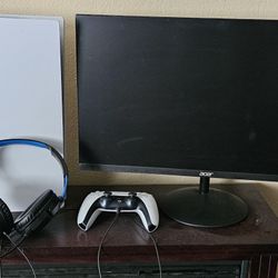 PS5 w/ Headset & Moniter