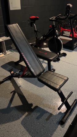 CAP Adjustable Weight Bench