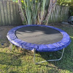 Trampoline 