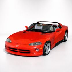 Bburago Dodge Viper RT/10 1:18 Diecast Red Convertible w/ Box  - Vintage