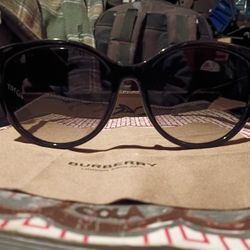 Women's Gucci Sunglasses 