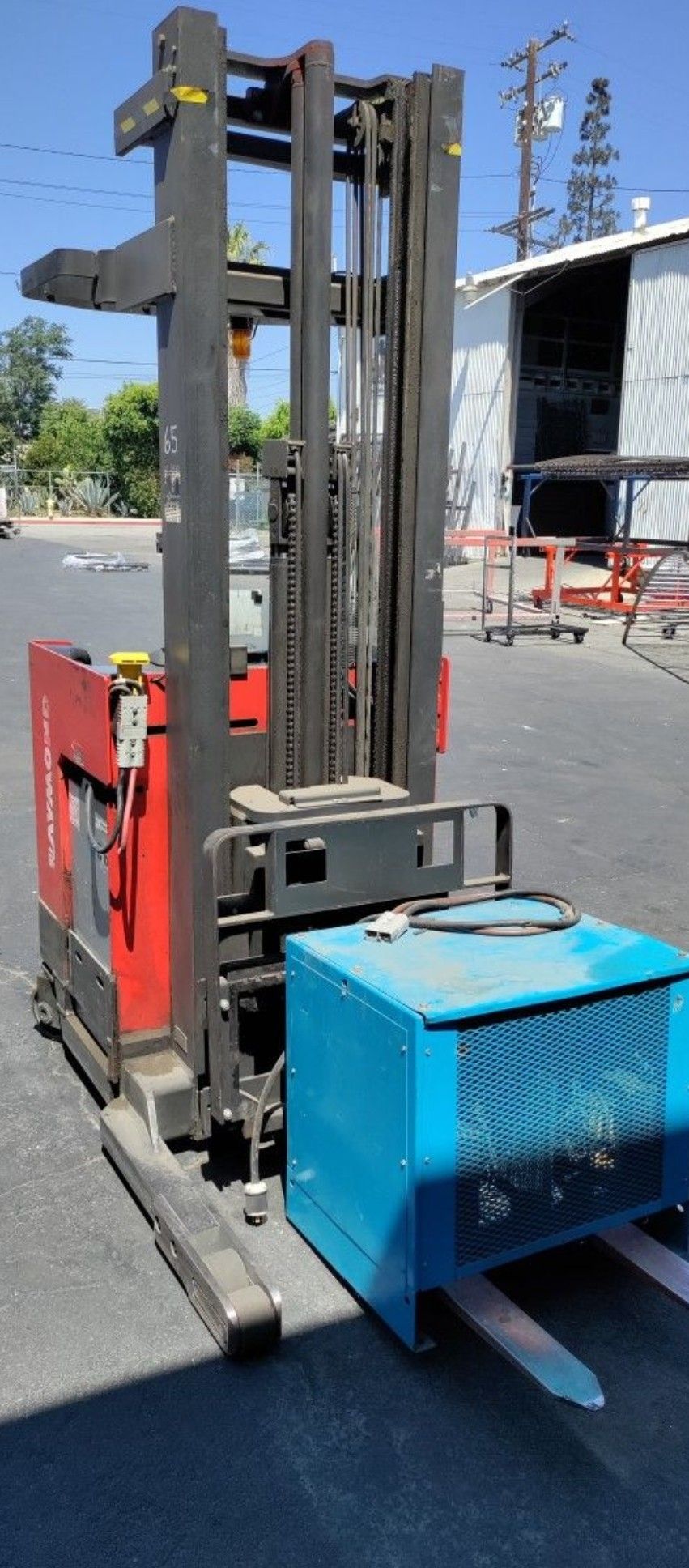 Forklift