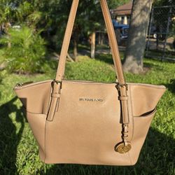 Authentic Michael Kors Purse 