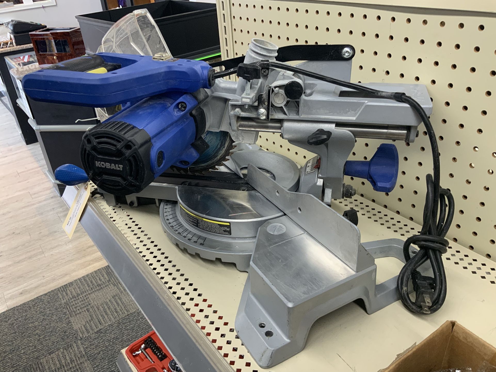 Kobalt 7-1/4-in 10-Amp Single Bevel Sliding Compound Corded Miter Saw with Laser Guide