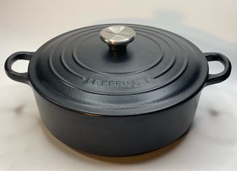 Le Creuset Black Round Dutch Oven 24cm Cast Iron Enamel Pot with Lid