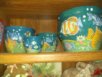 Big vases there four all different sizes.never been used