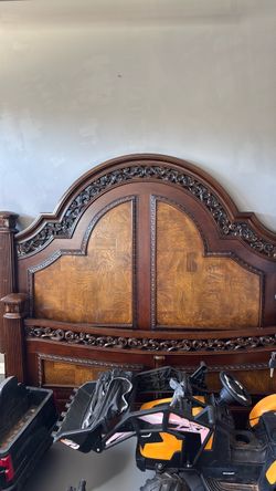 Luxury King Bedroom Set for Sale