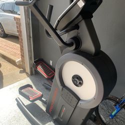 Carbon -hit 17 Workout Machine 