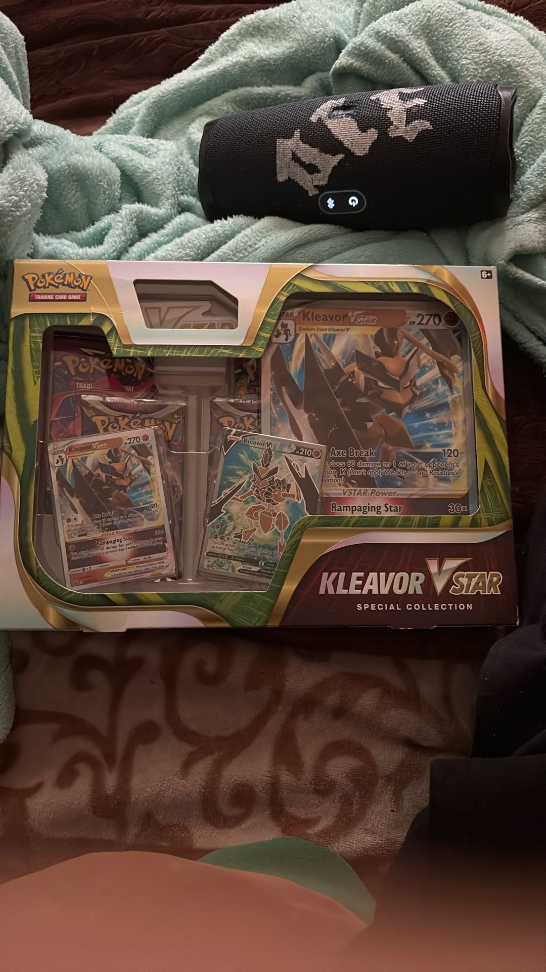 Pokemon Kleavor V Star
