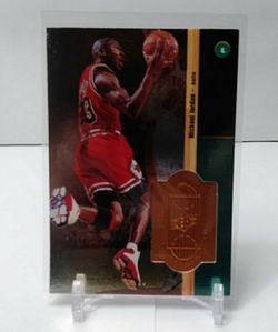 Michael Jordan 1998 Upper Deck spx finite card#1 07946/10000 Mint Condition