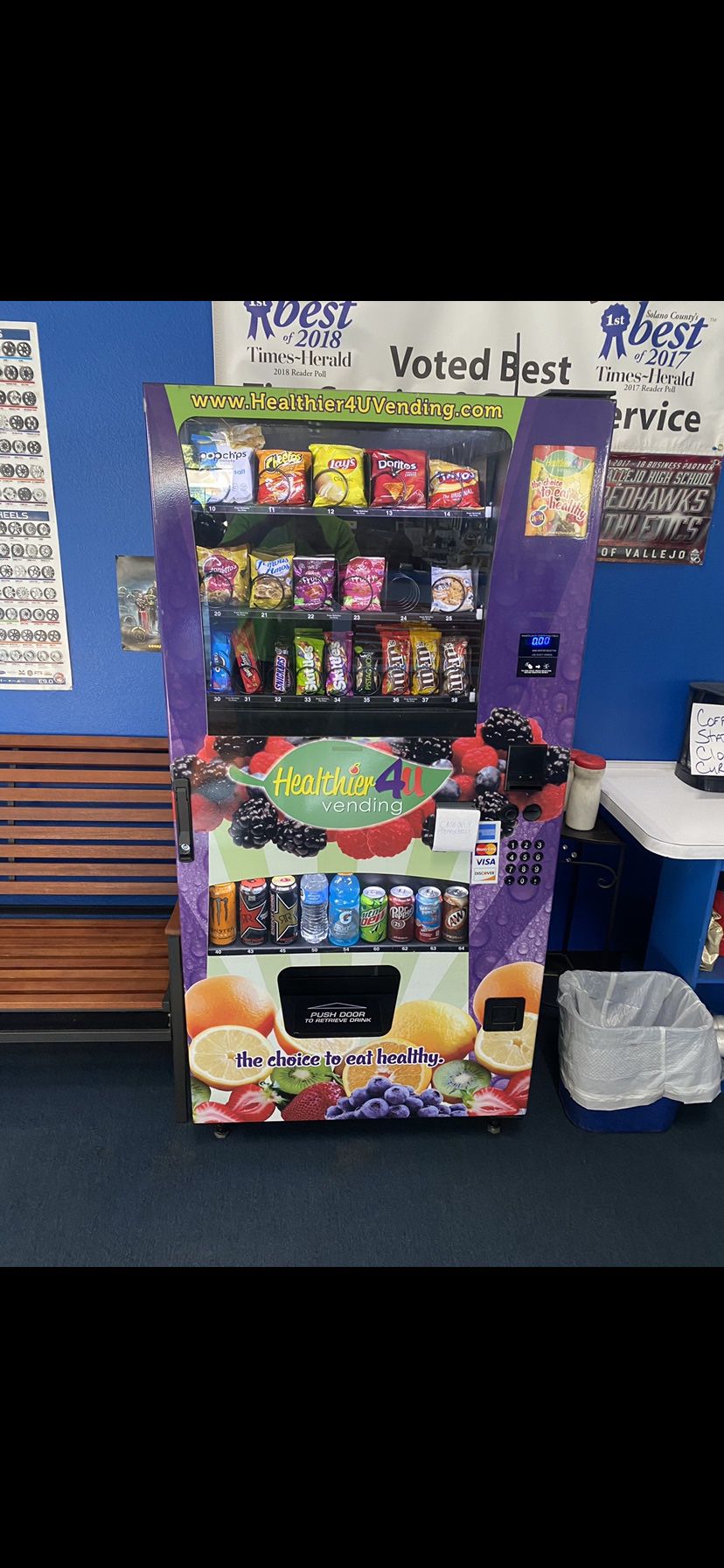 Vending Machine With Location For Sale