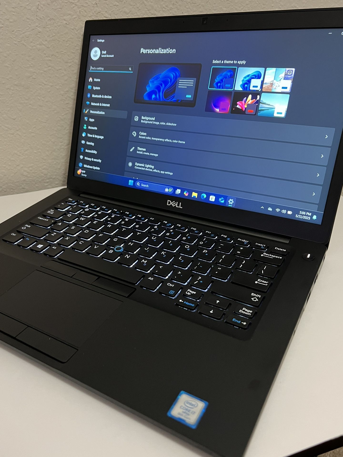 FAST Dell Laptop: i7, 16GB RAM, 256GB SSD. MS Office & Win 11 Pro