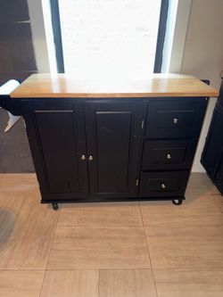 Hardiman Solid Wood Top Kitchen Cart (Wayfair)