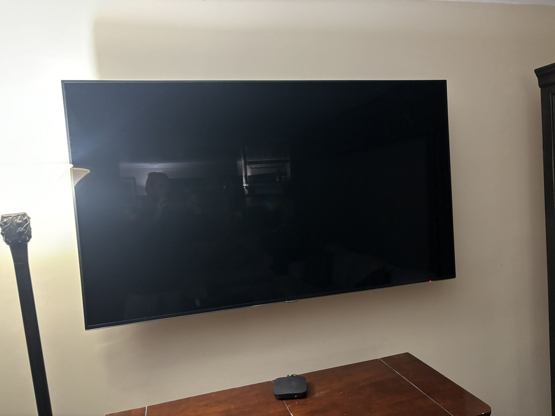 60” Samsung Smart TV