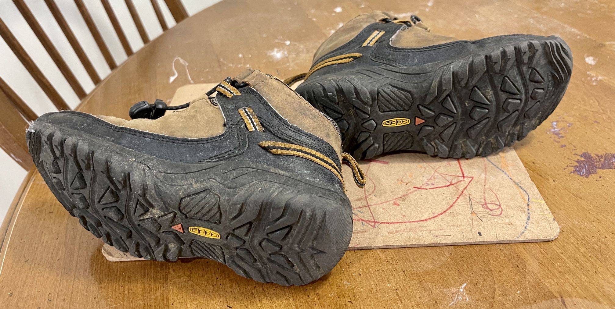 Kid Size Keen Hiking Boots Size 13
