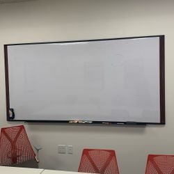 4 Large Whiteboards