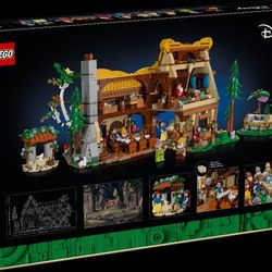 LEGO Disney SNOW White Cottage HUGE