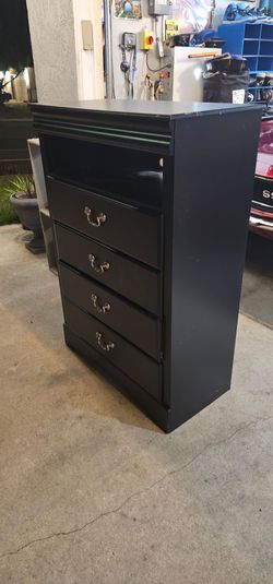 Tall game consil dresser