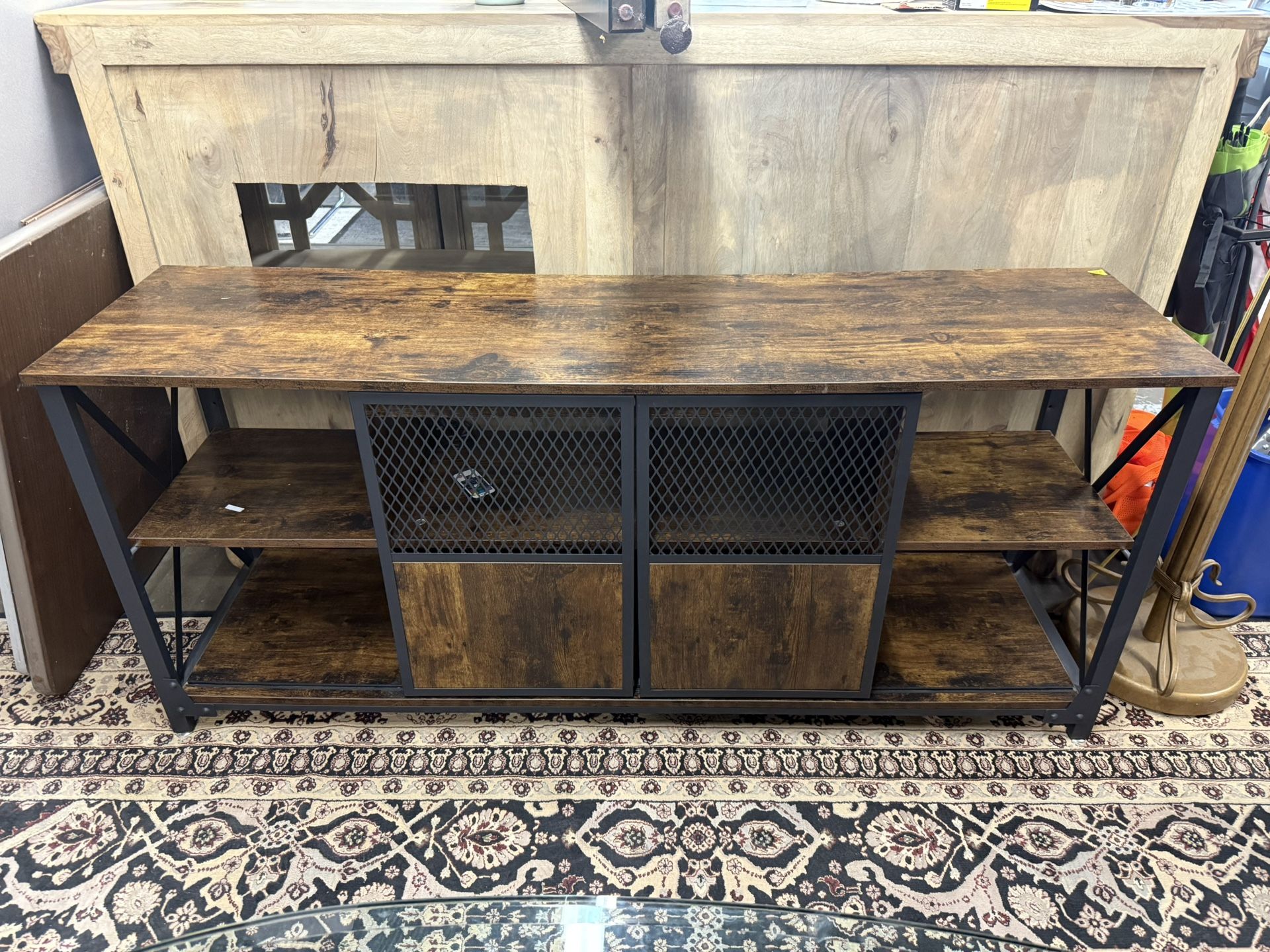 Industrial Wood & Metal Console Table – Rustic Style with Modern Edge