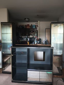 Entertainment center
