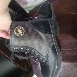 Girls MK Boots