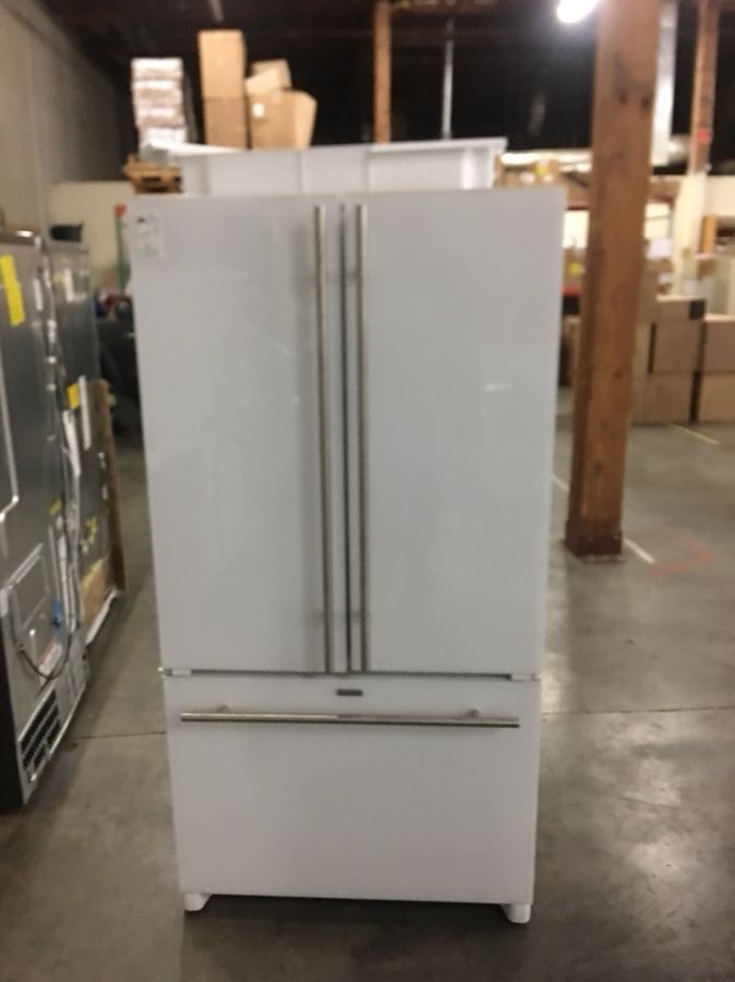 Brand new Jennifer-Air refrigerator out the model JFC2089HPF