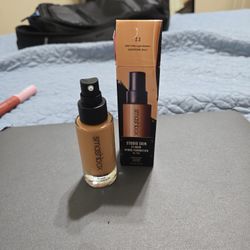 Smashbox 24 Hour Hydra Foundation 