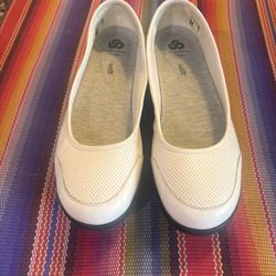 Clarks Women's Jocolin Myla Flats Size 11
