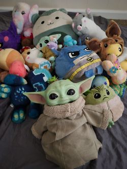 Plushies! Tub of stuffed animals. Yoda, batman, Minecraft, Pokémon and more.