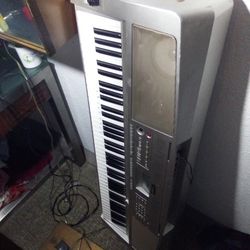 Yamaha Keyboard Dgx-300 Keyboard