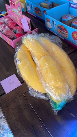 Foam banana and stretch toy