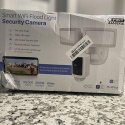 Smart WiFi Flood Light Security Camera