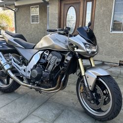 2005 Kawasaki Z1000