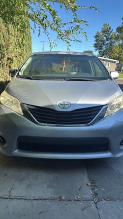 2011 Toyota Sienna
