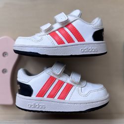 Adidas toddler 5K tennis shoes