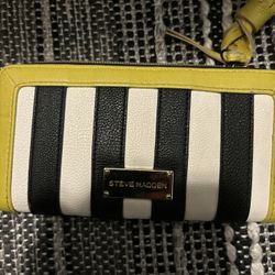Steve Madden Wallet 