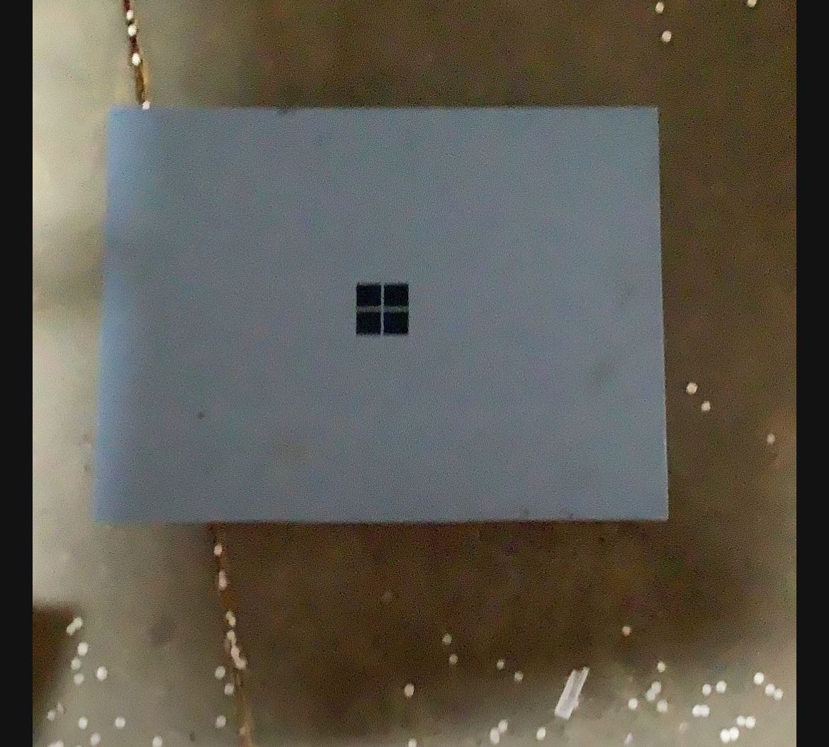 Microsoft Surface Laptop (2024) Windows 11 13.8 Inch Touchscreen Display Snapdragon X Elite 12 Core 16GB RAM 1TB SSD storage Platinum