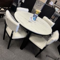 dining table with four chairs, hardly used