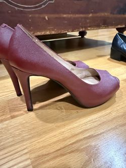 ANTONIO MELANI WOMANS RED LEATHER HIGH HEEL SHOES 