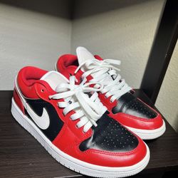 Jordan 1 Low Chicago Flip