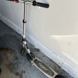 Razor Electric Scooter 