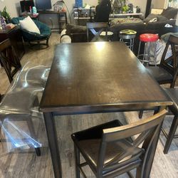 6 Person Wooden Dining Table 
