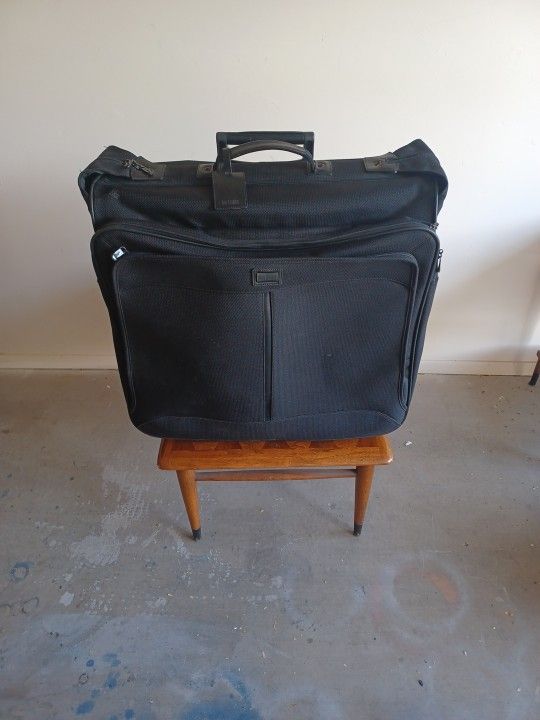 Hartmann Rolling Garment Bag Luggage