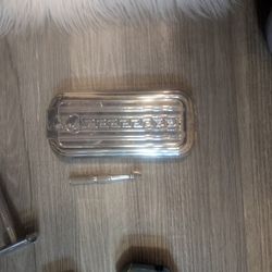 COLLECTION OF VINTAGE RAZORS 