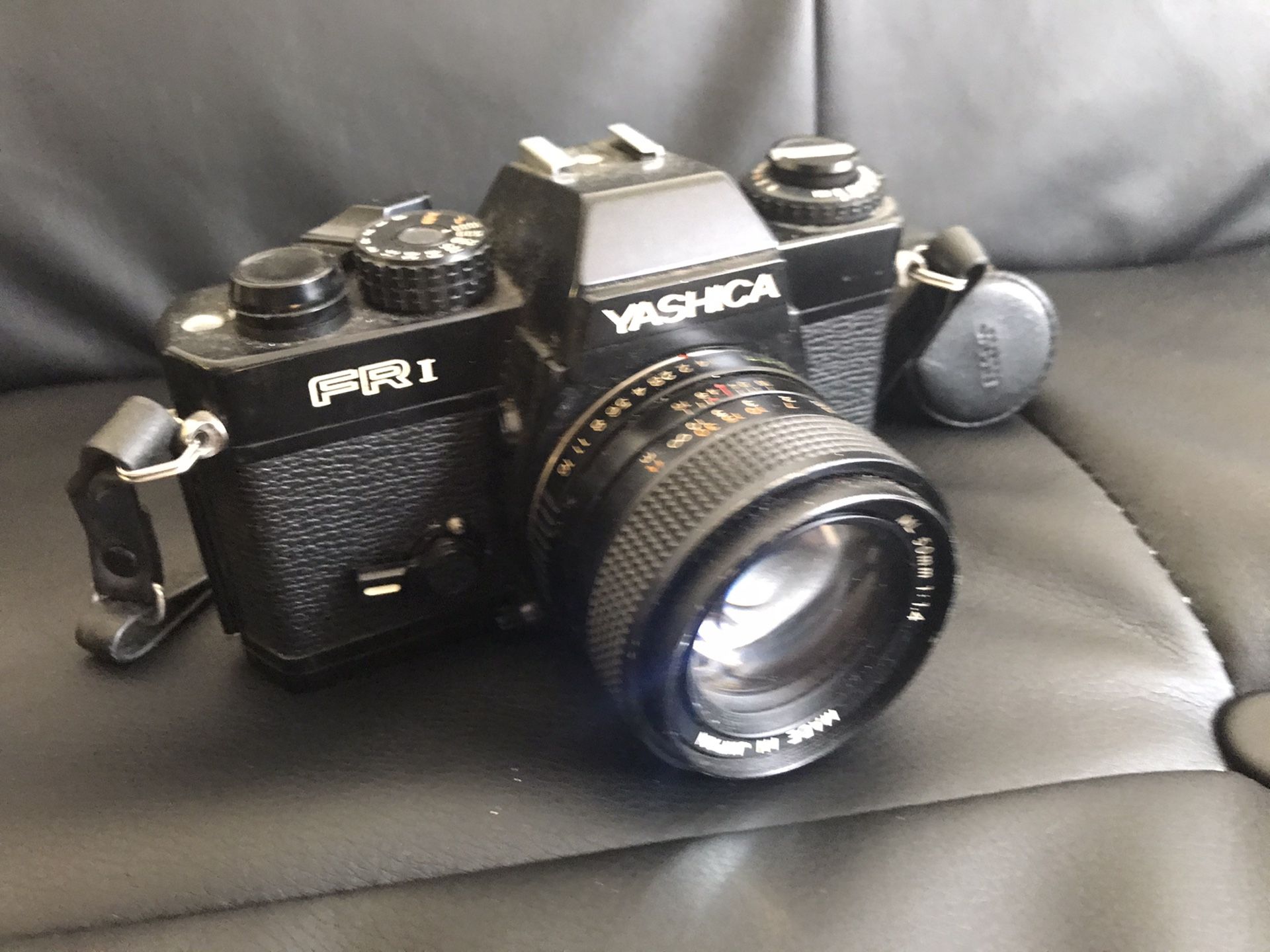 Obiettivo Yashica DSB 50mm f1,9 per fotocamere reflex a pellicola Contax/ Yashica - Blackdove Cameras